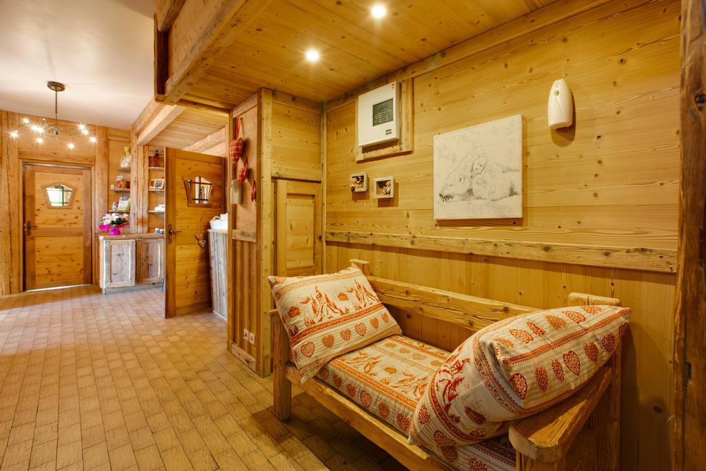 Готель Logis Le Pont De Champ Beaucroissant Екстер'єр фото